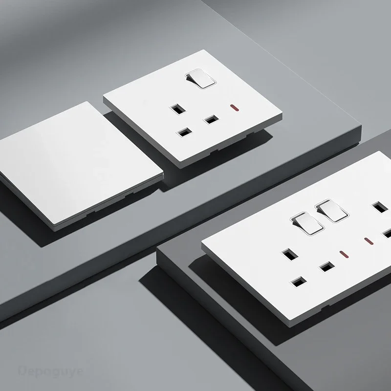 เต้ารับไฟมาตรฐาน UK ปลั๊กชาร์จ - Smart Wall Socket บทวิจารณ์และราคา